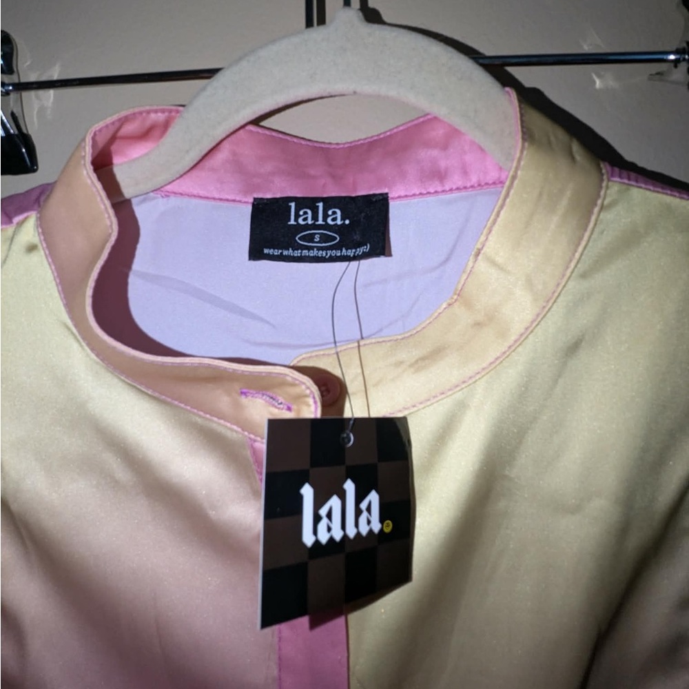 Dressed in LALA Satin Playsuit in Pastel Rainbow Daydream Oversized Small S New - Picture 4 of 9